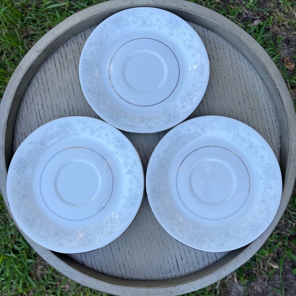 LYNNS Fine China Annie Collection Saucer (4) & Footed Cups (2) - Picture 5 of 12